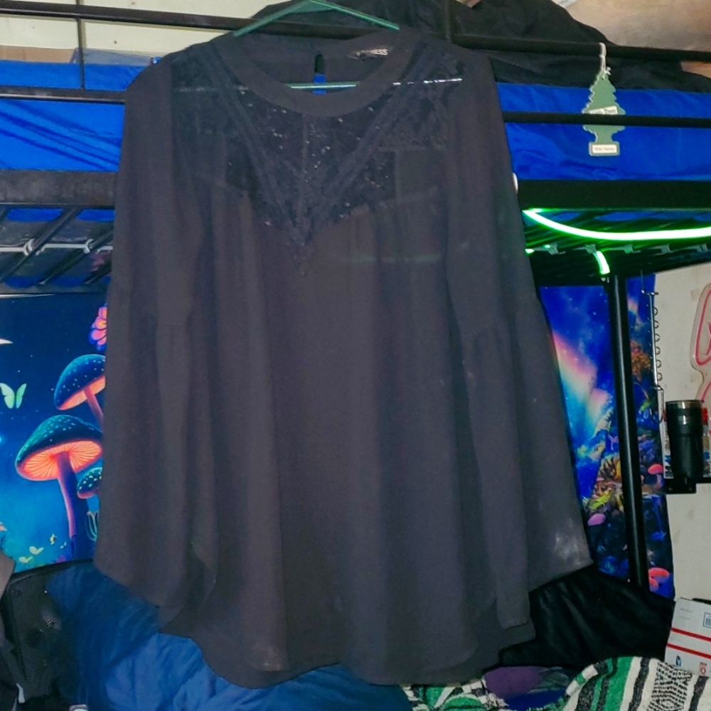 Express medium top